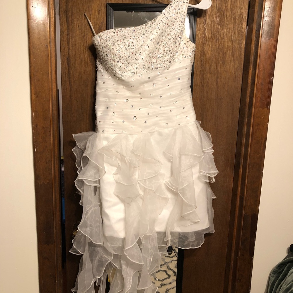 White Short tulle beaded prom dress